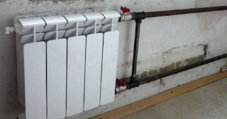 Установка биметаллических радиаторов отопления в квартире в Междуреченске - от 2060 руб.
